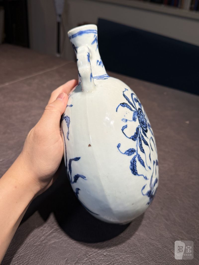 清雍正 青花折枝瑞果纹抱月瓶 - 图9
